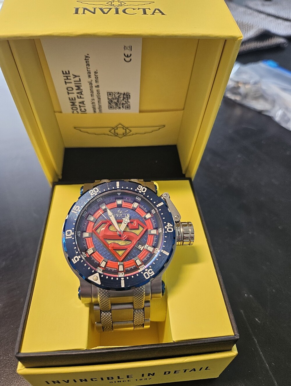 Invicta 26823 is a heavy-duty, limited-edition from the DC Collection.